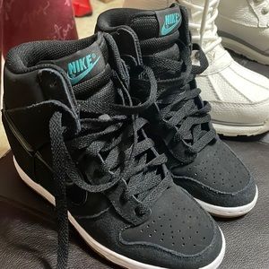 Nike women's size 5 dunk sky hi wedge sneakers